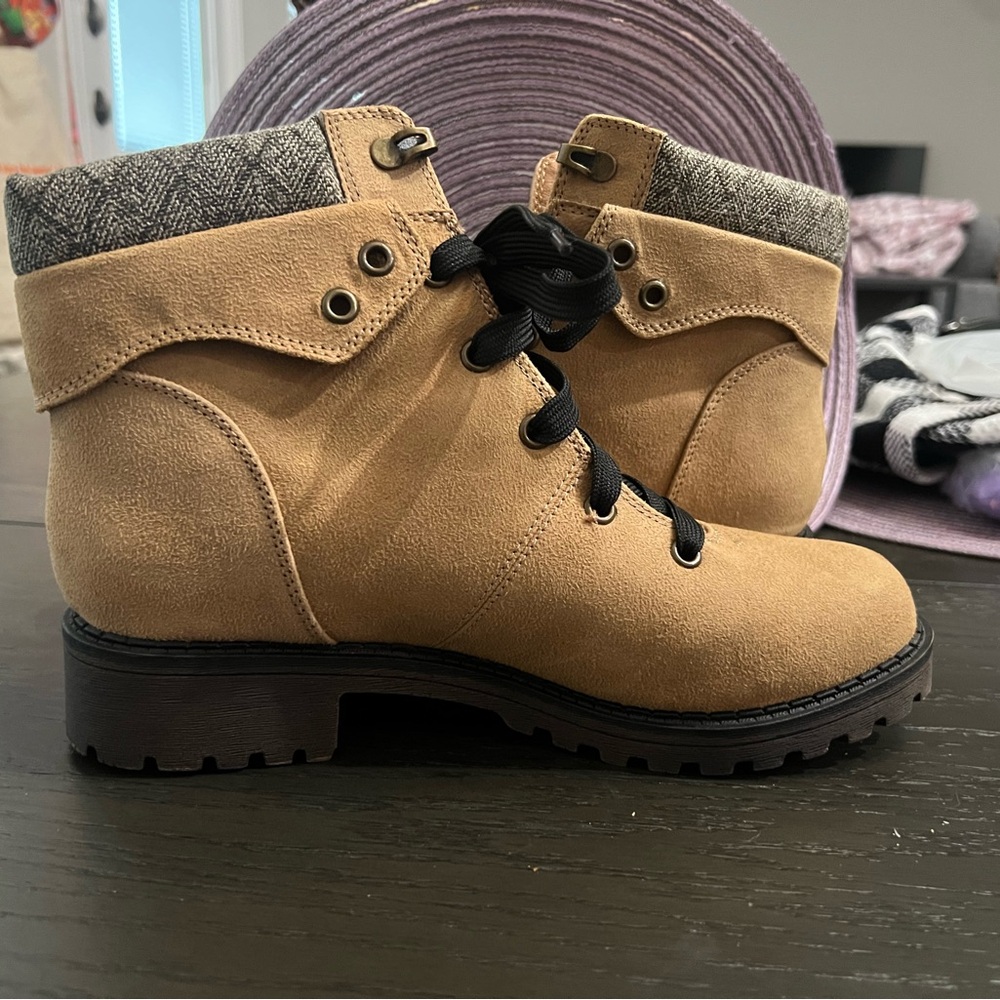 Women's Tan Ankle Boots Size 8
